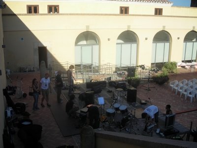 th_04.jpg